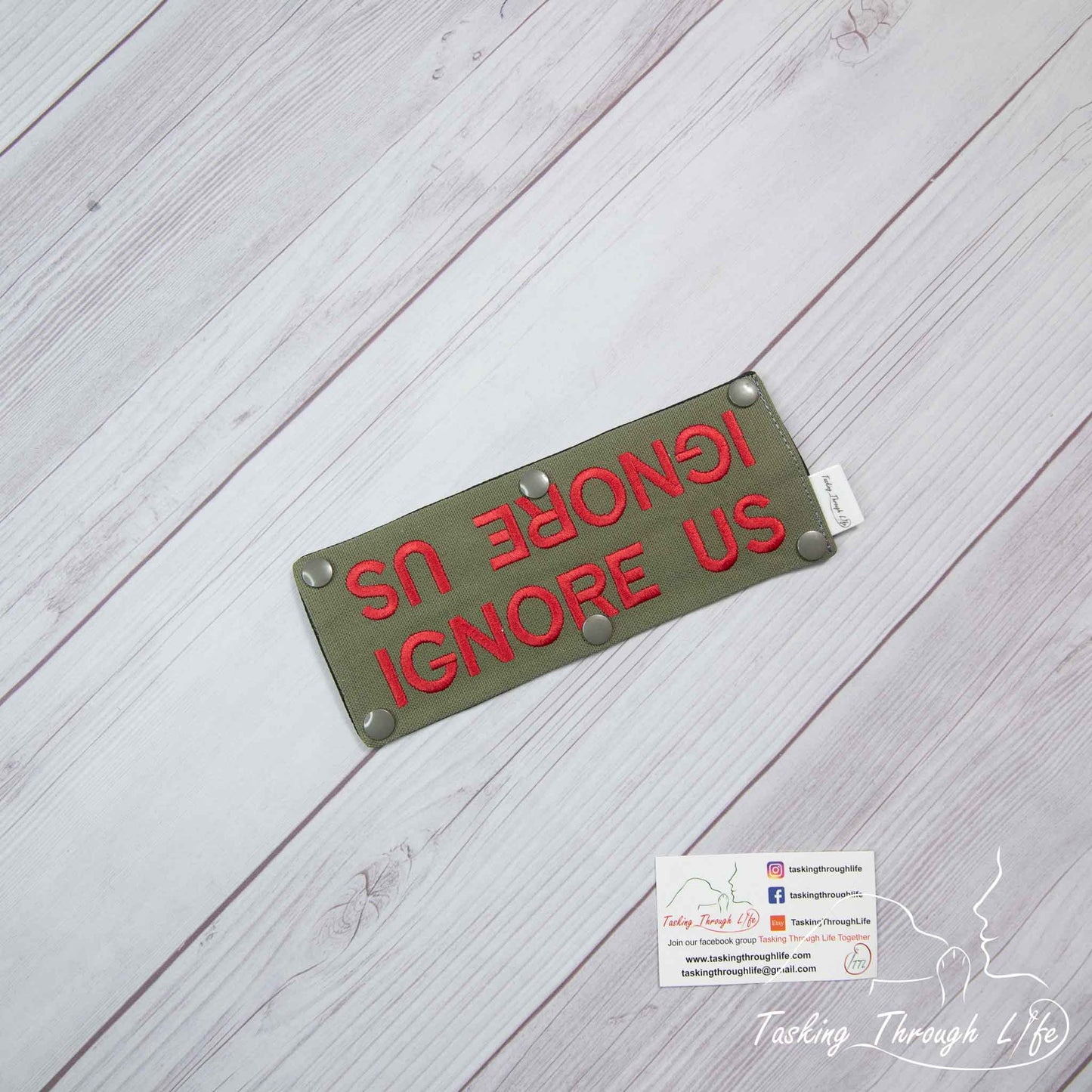 Ignore Us Leash Wrap - R43